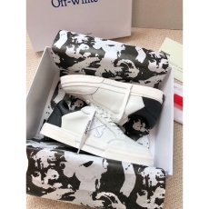 Off-White Sneakers